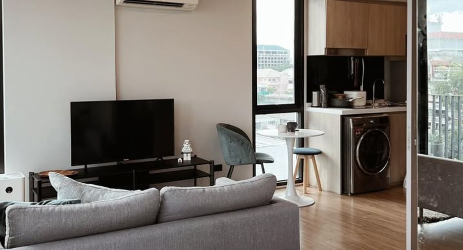For rent 1 bed condo in Phaya Thai, Bangkok