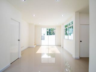 For sale 3 bed townhouse in Klaeng, Rayong