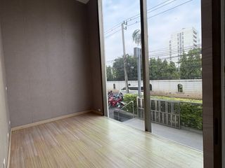 Gewerbefläche zur Miete in Watthana, Bangkok