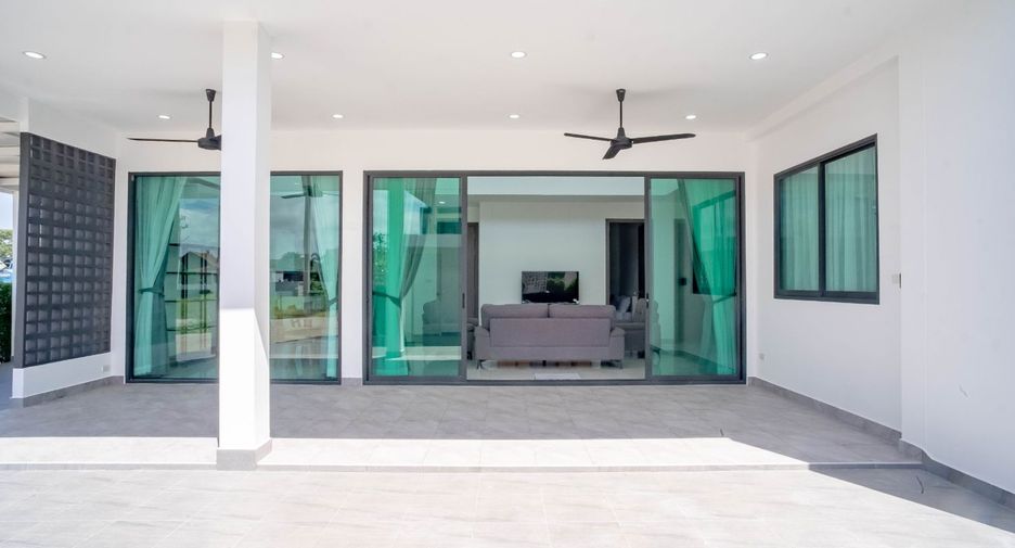 Villa zum Kauf mit 3 Zimmer in Klaeng, Rayong