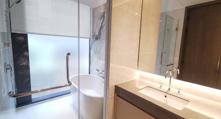 For rent and for sale 1 bed condo in Pathum Wan, Bangkok