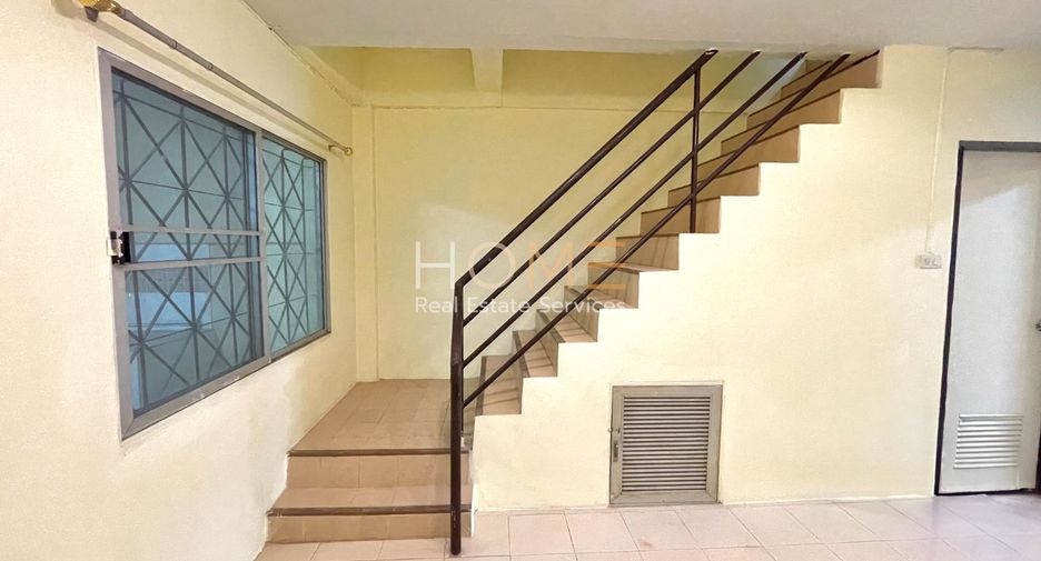 For sale 4 bedrooms townhouse in Sai Mai, Bangkok