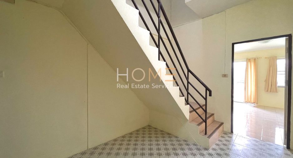 For sale 4 bedrooms townhouse in Sai Mai, Bangkok