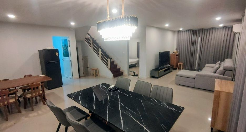 Casa en alquiler de 4 habitaciones en Prawet, Bangkok