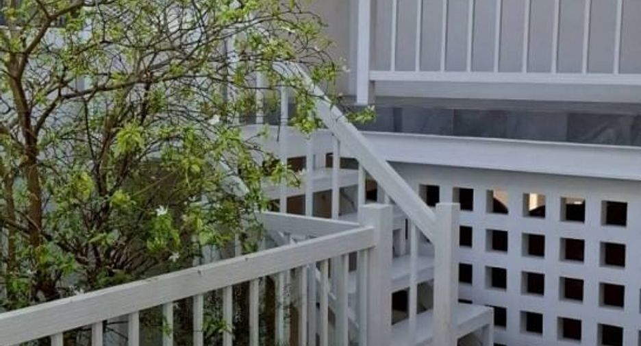 For rent and for sale 4 bedrooms villa in Bang Lamung, Chonburi