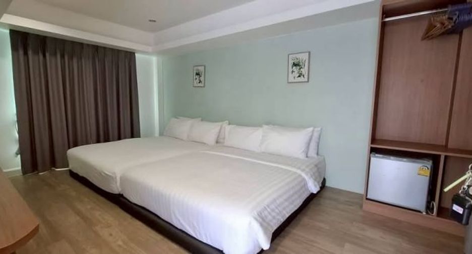 For rent and for sale 4 bedrooms villa in Bang Lamung, Chonburi