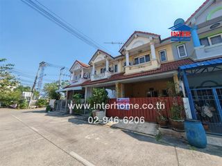 For sale 3 bed townhouse in Mueang Samut Sakhon, Samut Sakhon