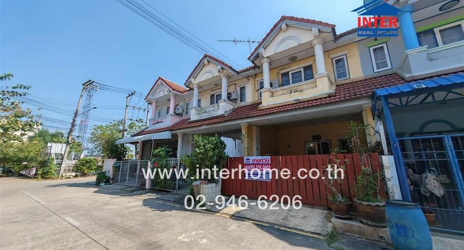 For sale 3 bed townhouse in Mueang Samut Sakhon, Samut Sakhon