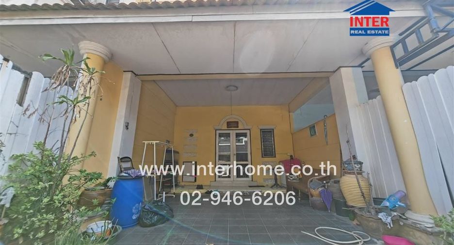 For sale 3 bed townhouse in Mueang Samut Sakhon, Samut Sakhon