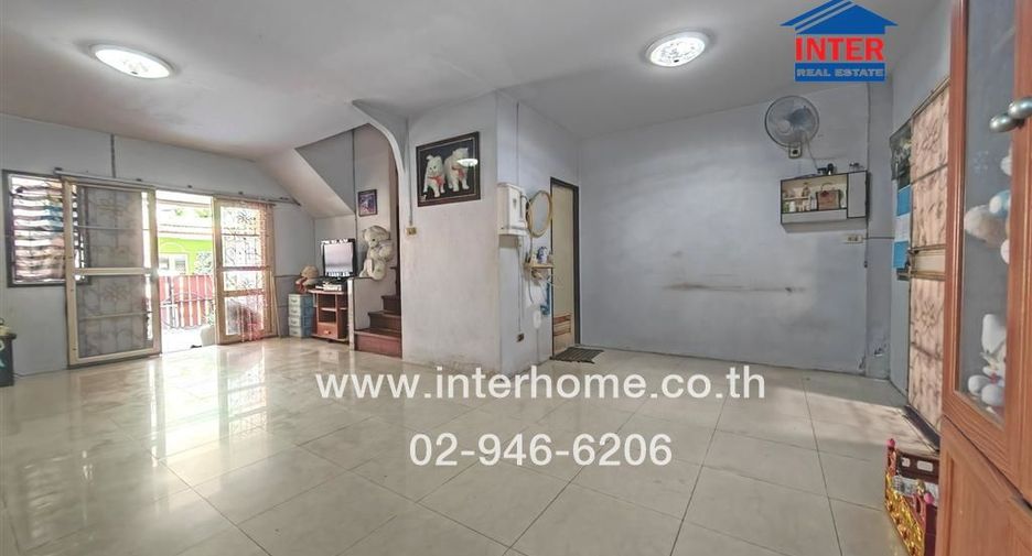 For sale 3 bed townhouse in Mueang Samut Sakhon, Samut Sakhon