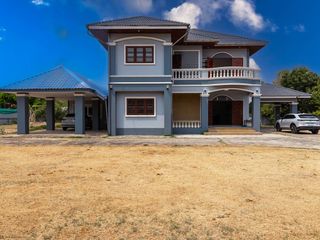 For rent and for sale 7 bed house in Mueang Ubon Ratchathani, Ubon Ratchathani