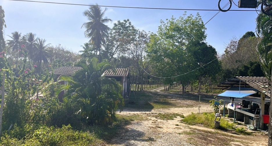 Grundstück zum Kauf in Thai Mueang, Phang Nga