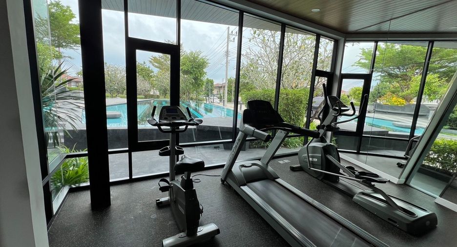 For rent 4 bedrooms house in Mueang Phuket, Phuket