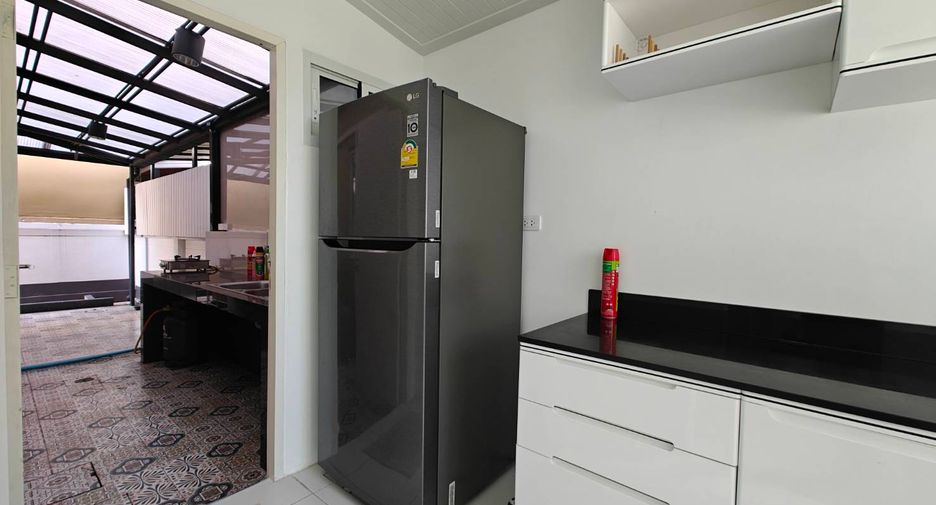 For rent 4 bedrooms house in Mueang Phuket, Phuket