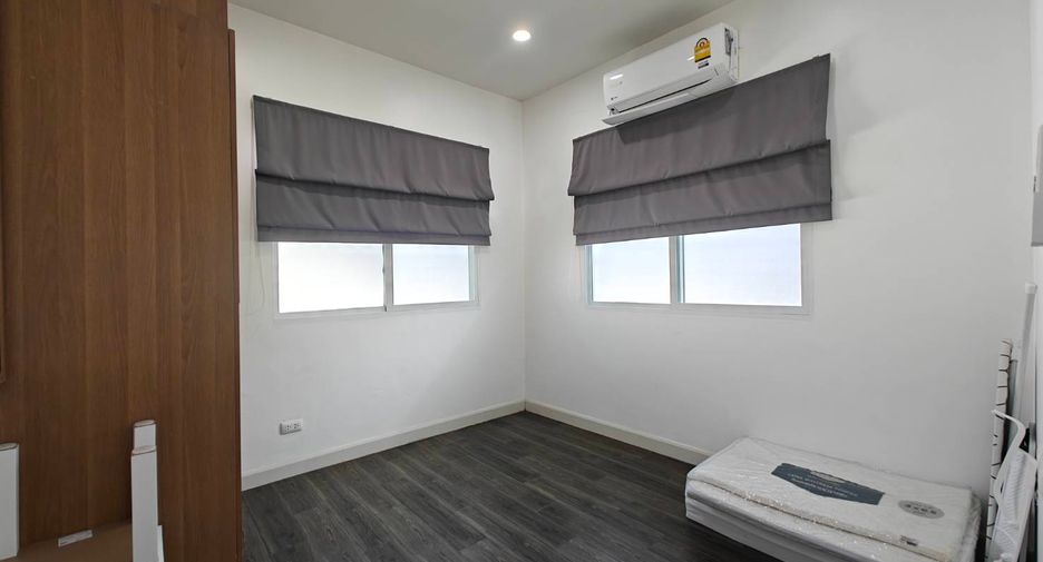 For rent 4 bedrooms house in Mueang Phuket, Phuket