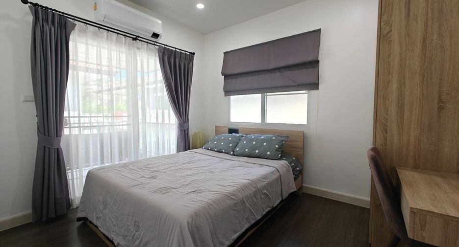 For rent 4 bedrooms house in Mueang Phuket, Phuket