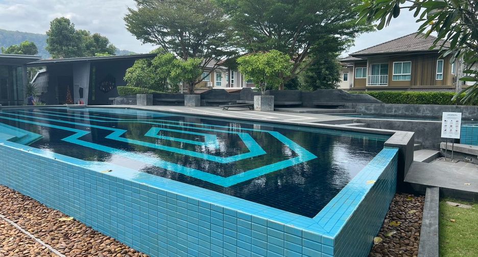 For rent 4 bedrooms house in Mueang Phuket, Phuket
