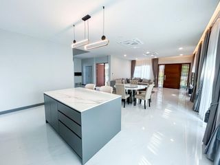 For rent 5 bed house in Bang Phli, Samut Prakan