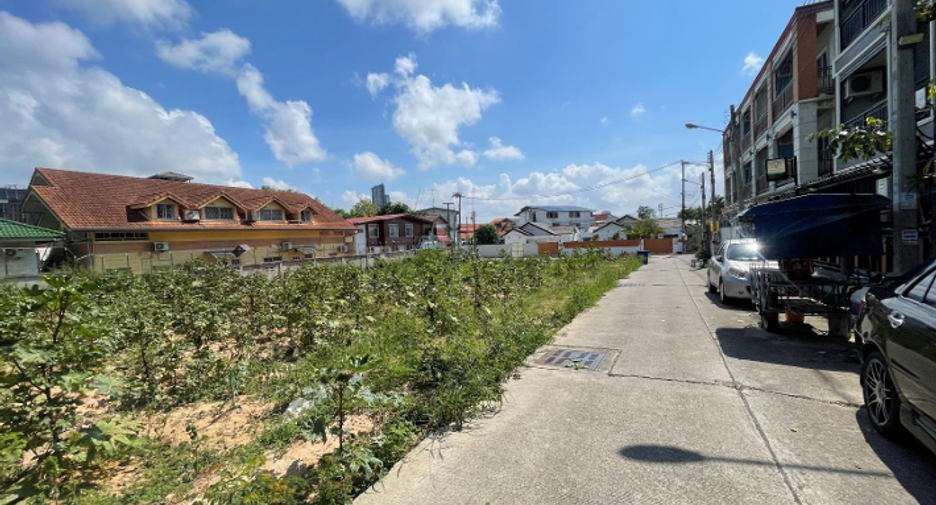 À vendre terrain à Bang Lamung, Chonburi
