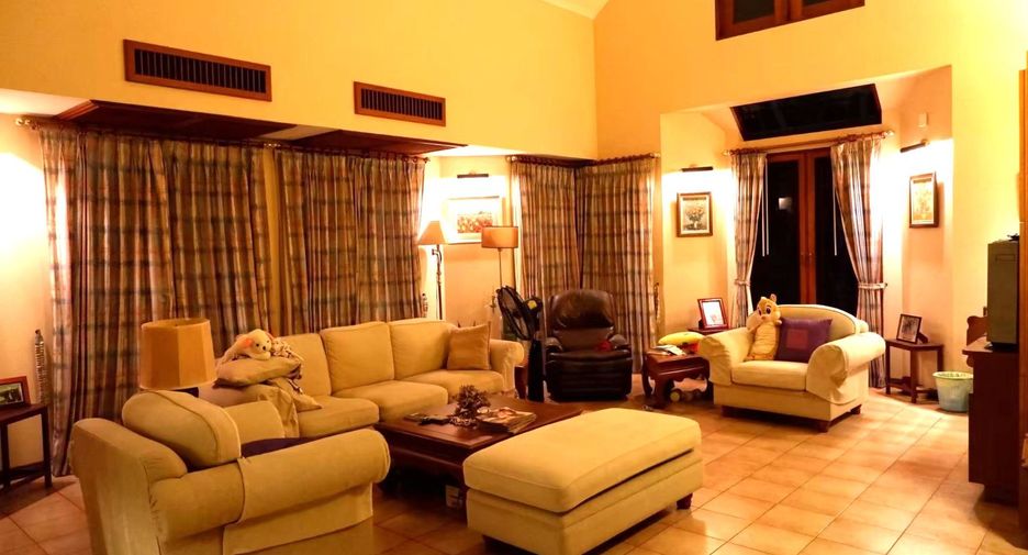 À vendre 4 chambres maison à Bang Lamung, Chonburi