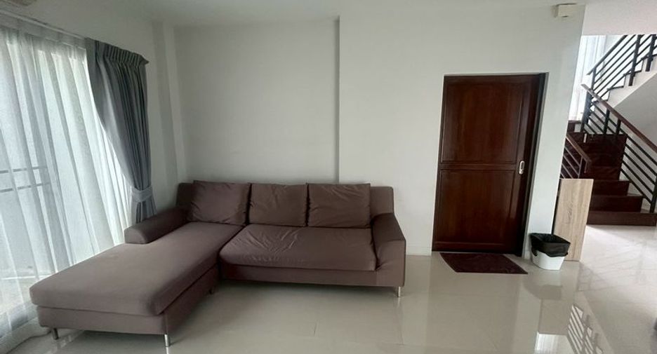 For rent 3 bed house in Si Racha, Chonburi