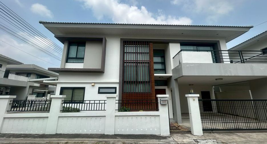 For rent 3 bed house in Si Racha, Chonburi