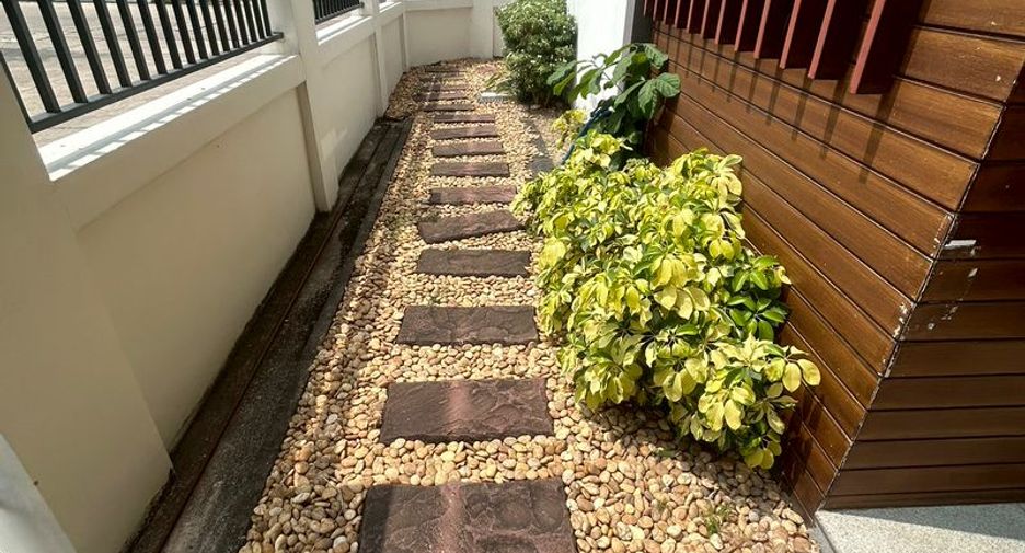 For rent 3 bed house in Si Racha, Chonburi