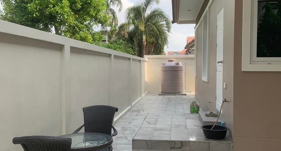 Haus zum Kauf mit 3 Zimmer in Bang Lamung, Chonburi