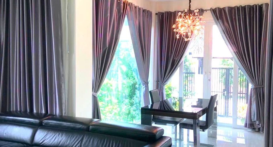 Haus zum Kauf mit 3 Zimmer in Bang Lamung, Chonburi