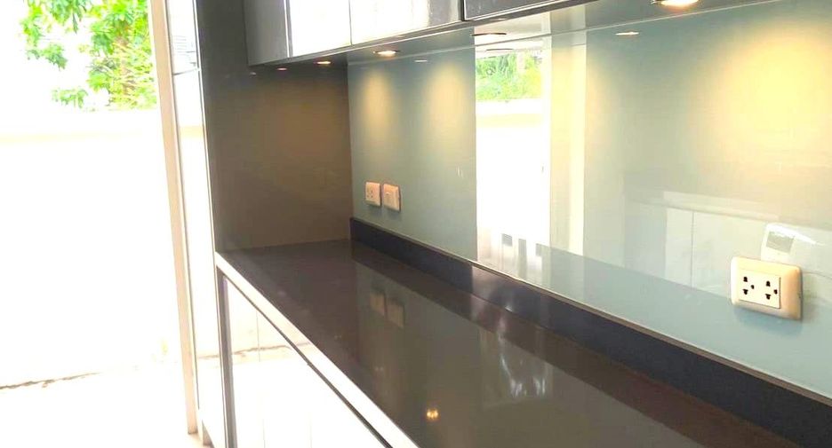 Haus zum Kauf mit 3 Zimmer in Bang Lamung, Chonburi