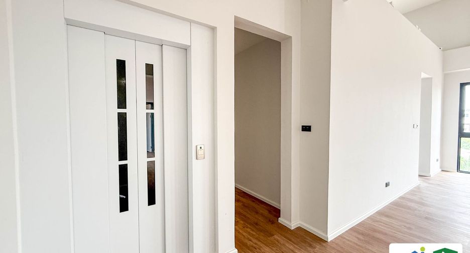 For rent 4 bedrooms house in Chatuchak, Bangkok