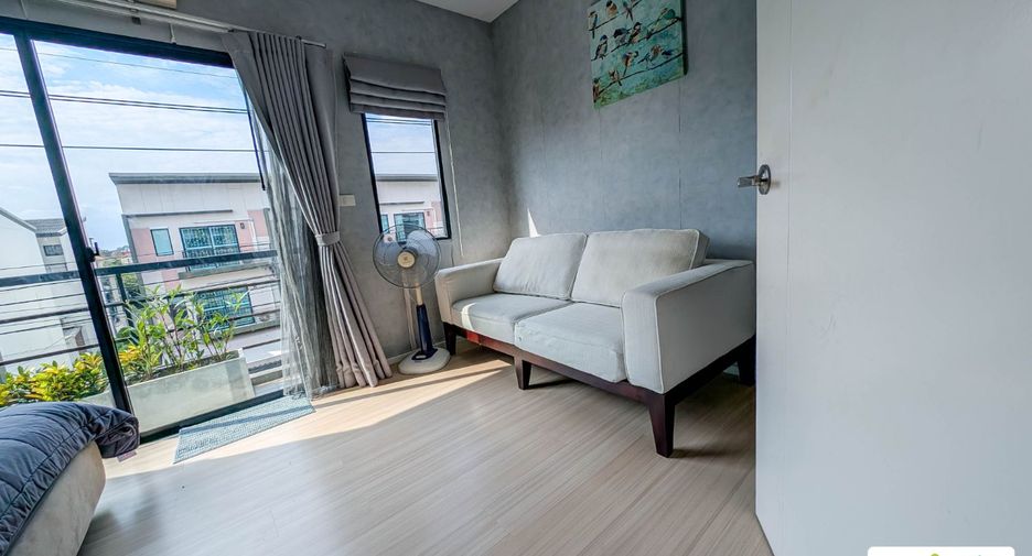 For sale 3 bedrooms house in Bueng Kum, Bangkok