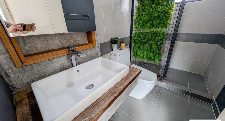 For sale 3 bedrooms house in Bueng Kum, Bangkok