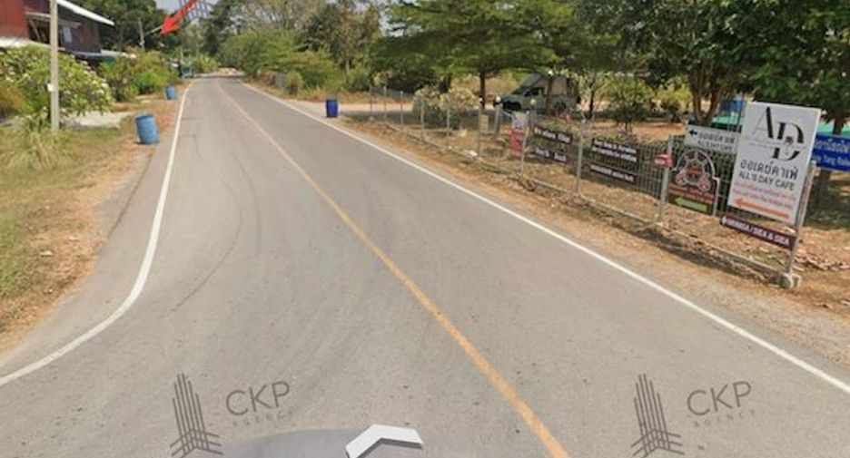 For rent and for sale 3 bedrooms retail Space in Thap Sakae, Prachuap Khiri Khan