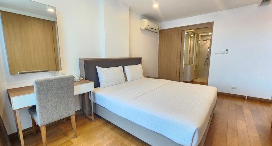 Apartamento con servicios en alquiler de 1 habitaciones en Khlong Toei, Bangkok