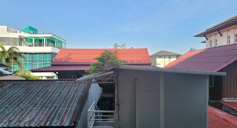Apartamento con servicios en alquiler de 1 habitaciones en Khlong Toei, Bangkok