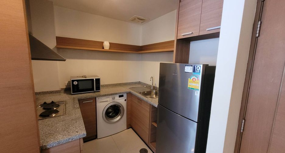Apartamento con servicios en alquiler de 1 habitaciones en Pathum Wan, Bangkok