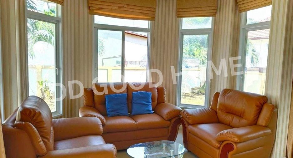Casa en venta de 4 habitaciones en Mueang Lop Buri, Lopburi