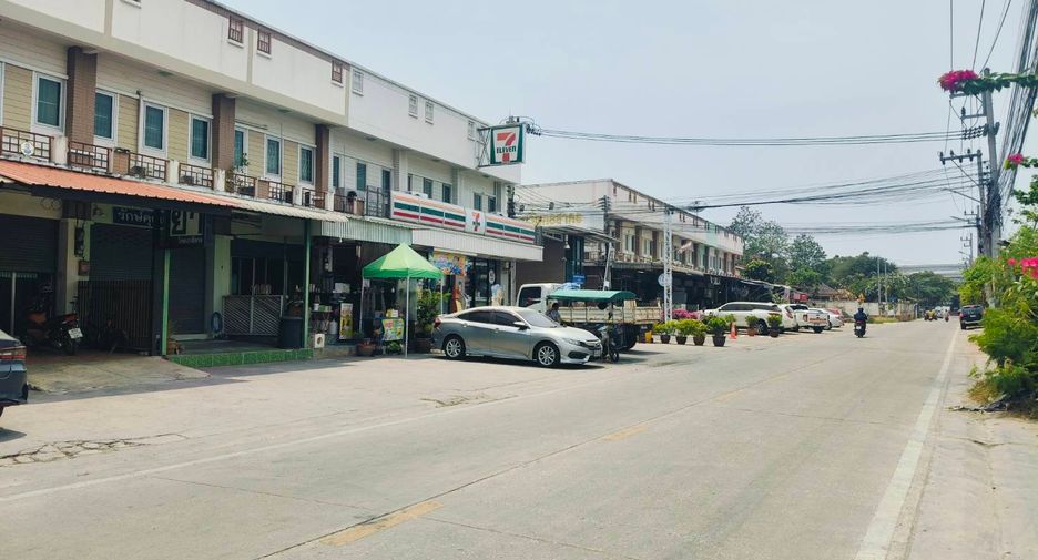 À vendre 3 chambres local commercial à Krathum Baen, Samut Sakhon