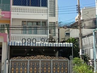 Reihenhaus zur Miete mit 4 Zimmer in Bang Kho Laem, Bangkok