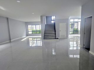 ให้เช่า และ ขาย 5 เตียง บ้านเดี่ยว ใน บางพลี, สมุทรปราการ