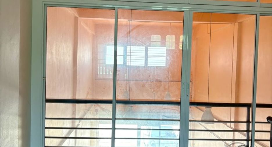 For sale retail Space in Bang Lamung, Chonburi