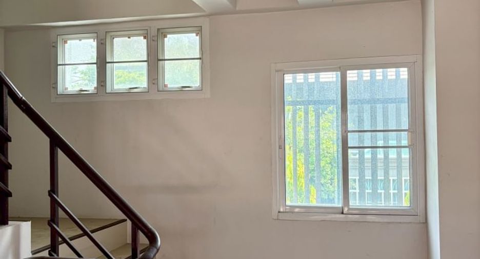 For sale retail Space in Bang Lamung, Chonburi