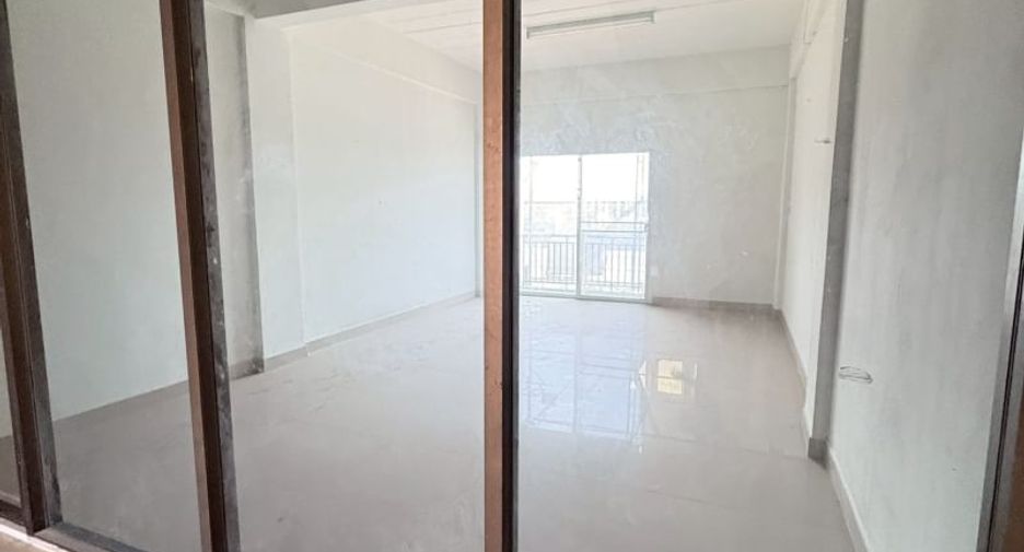 For sale retail Space in Bang Lamung, Chonburi