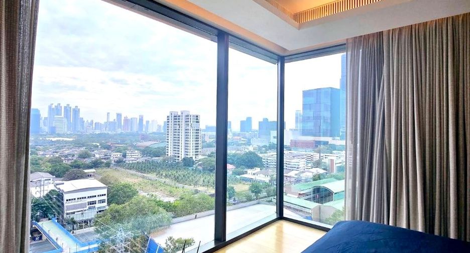 For rent 2 bedrooms condo in Pathum Wan, Bangkok