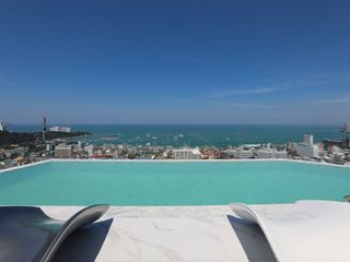 For sale 4 bed condo in South Pattaya, Pattaya