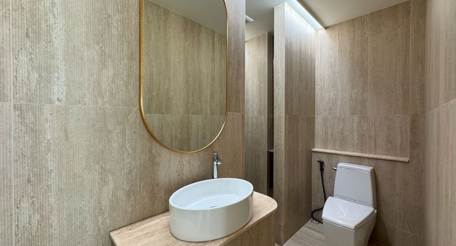 Reihenhaus zum Kauf mit 4 Zimmer in Watthana, Bangkok