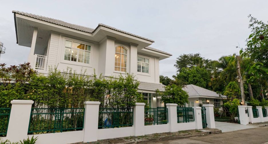 For rent and for sale 6 bedrooms house in San Kamphaeng, Chiang Mai