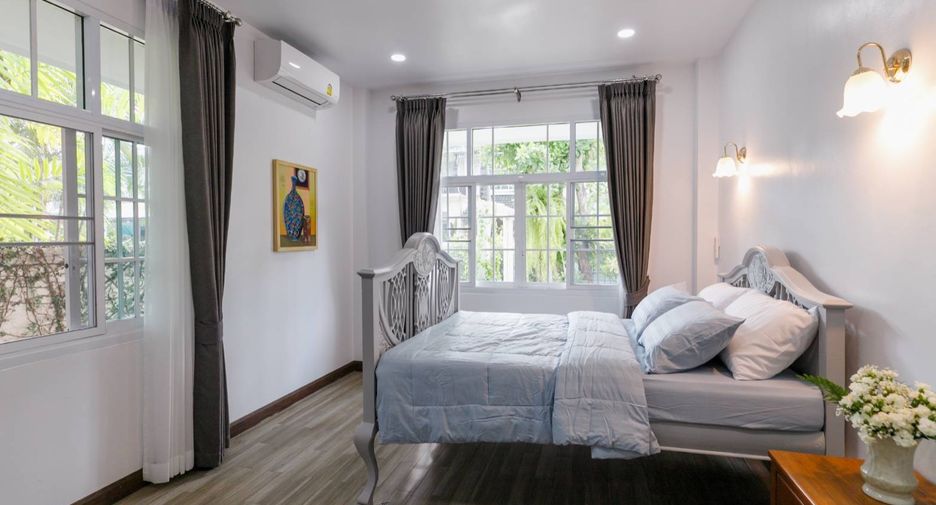 For rent and for sale 6 bedrooms house in San Kamphaeng, Chiang Mai