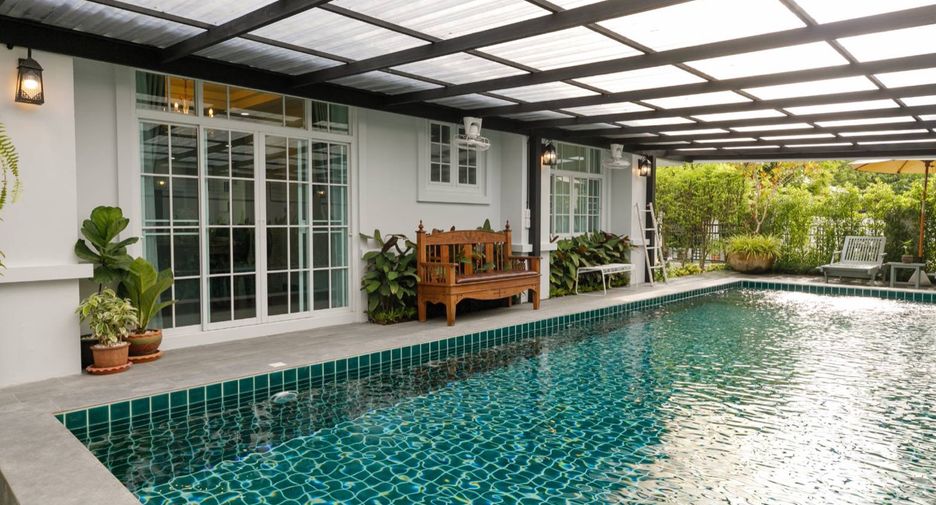 For rent and for sale 6 bedrooms house in San Kamphaeng, Chiang Mai